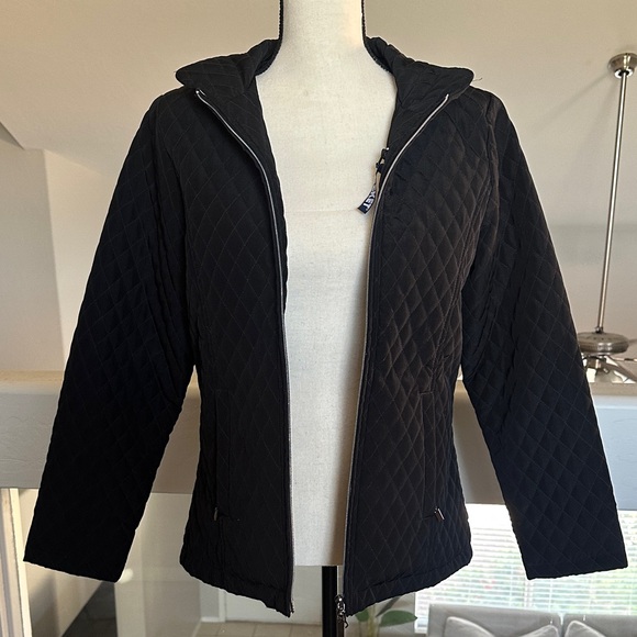 VANTAGE Quilted Hooded Zip Front Women's Jacket - Black - Picture 4 of 6